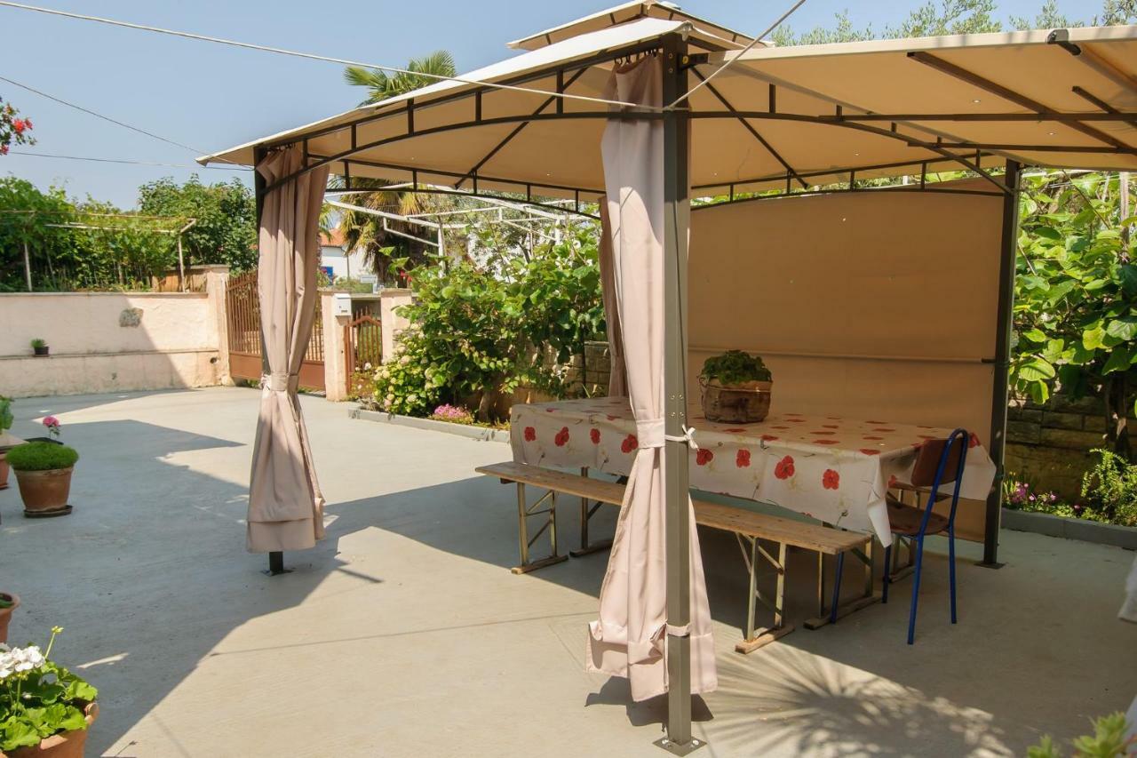 Apartments Nives Porec Exterior photo